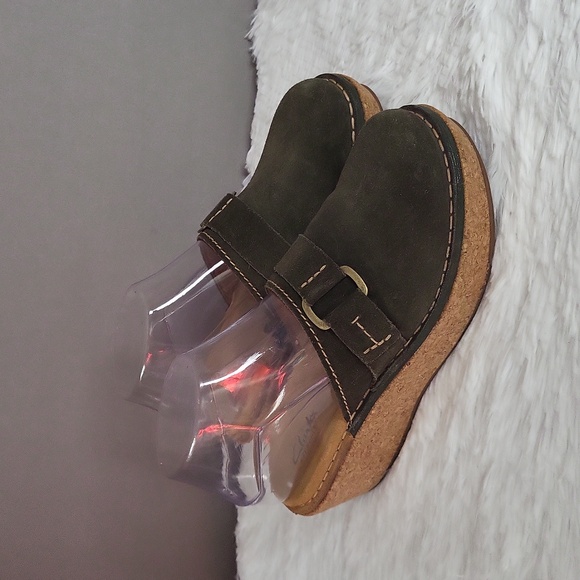 Clark's Elements Leather Olive Cork Wedge Clog, Women's Size 6M - Picture 1 of 11